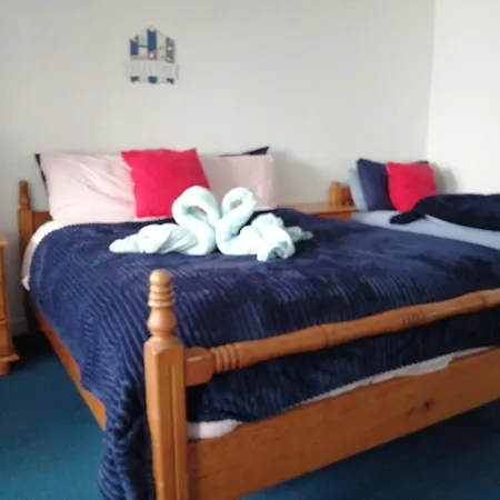 Puffin Rooms B&B Bed & Breakfast 3*